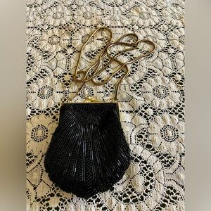 💥Lord & Taylor Beaded Coin Purse Kiss Lock 💥